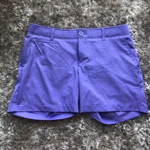 Under Armour golf shorts. Size 6